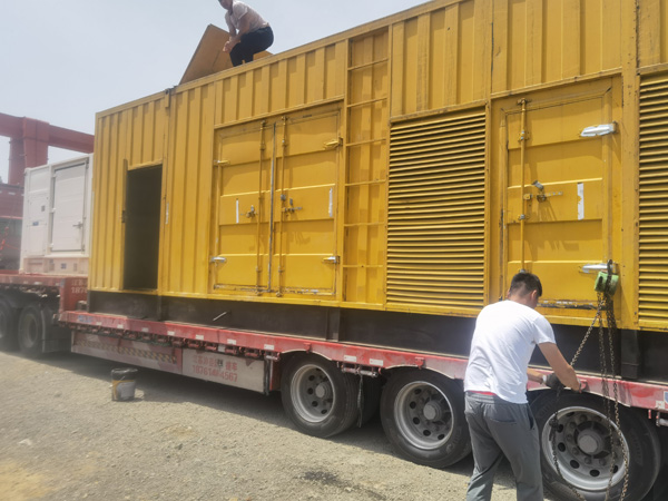 临邑发电机出租100KW发电机需要什么规格的电缆线？