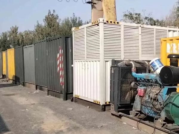 临邑200KW柴油发电机机组每小时油耗是多少？